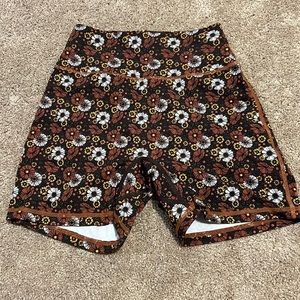 Buffbunny brown flower legacy shorts